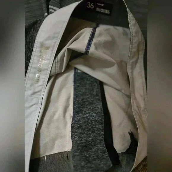 Men's Hurley Phantom Cove board shorts size 36. - Picture 6 of 10